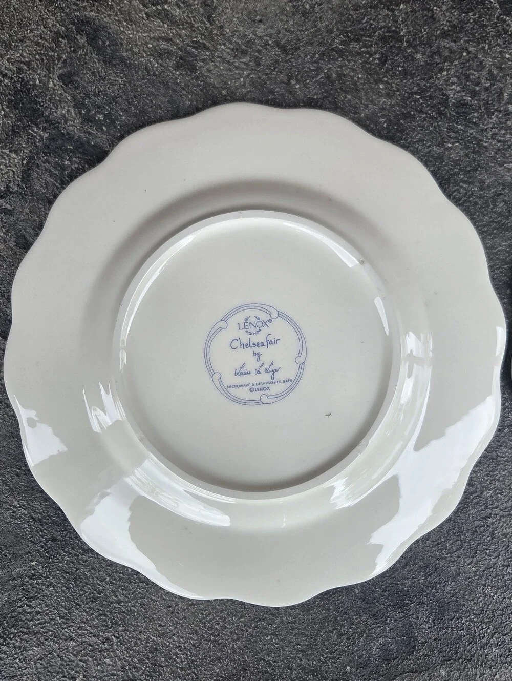 Lenox Chelsea Fair By Louise Le Luyer Plates with Blue Scalloped Trim - Set of 2